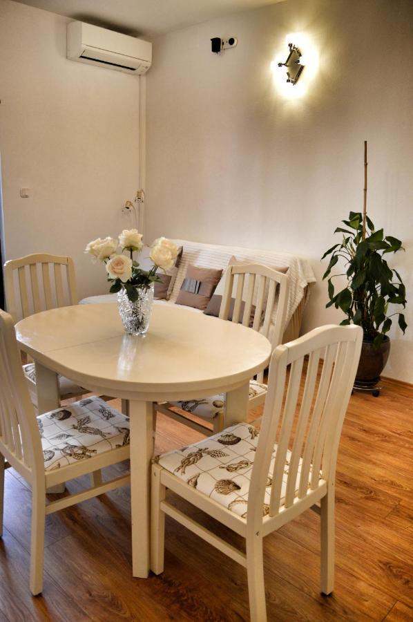 Apartment Nikolic Kaštela Екстериор снимка