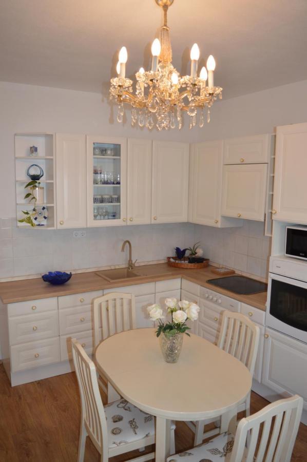 Apartment Nikolic Kaštela Екстериор снимка