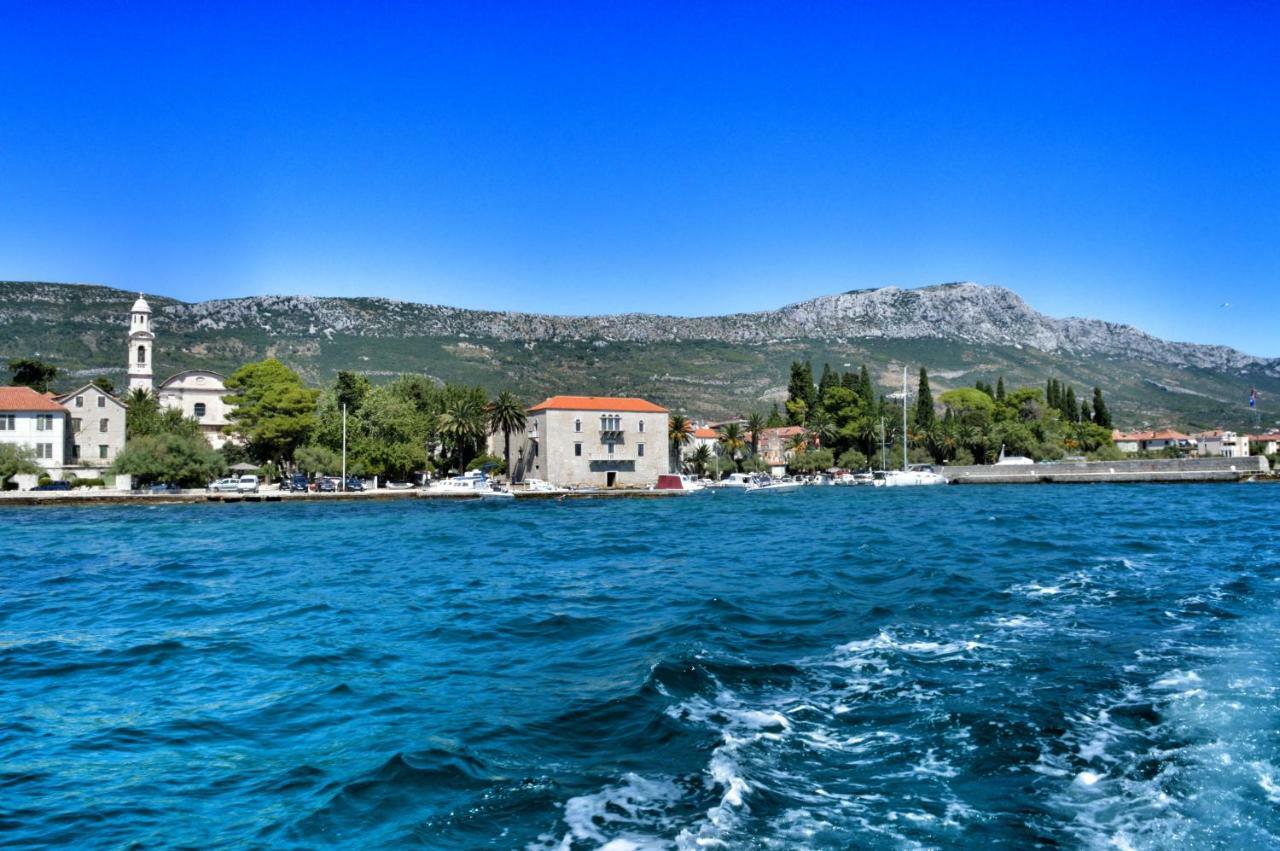 Apartment Nikolic Kaštela Екстериор снимка