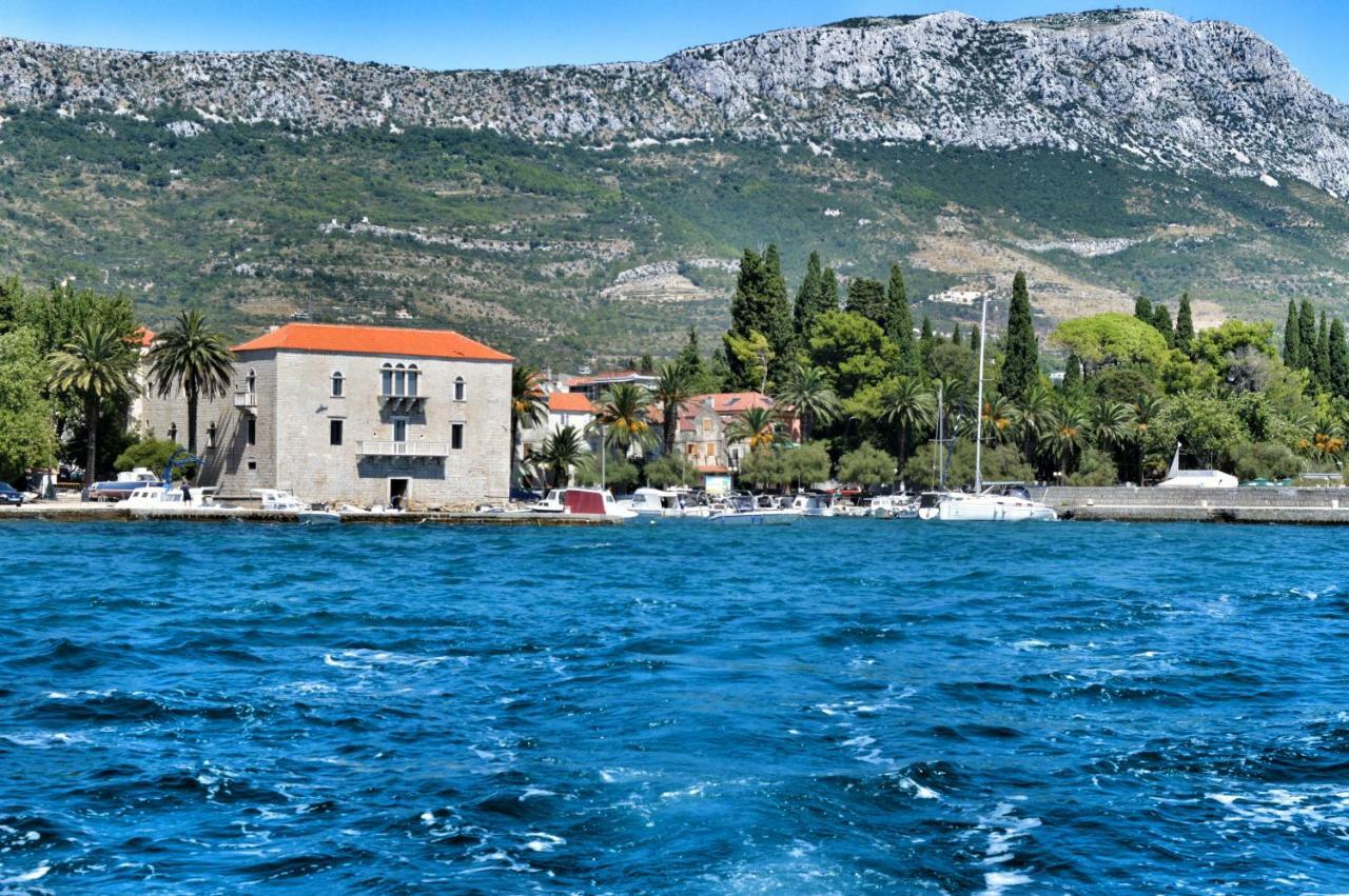Apartment Nikolic Kaštela Екстериор снимка